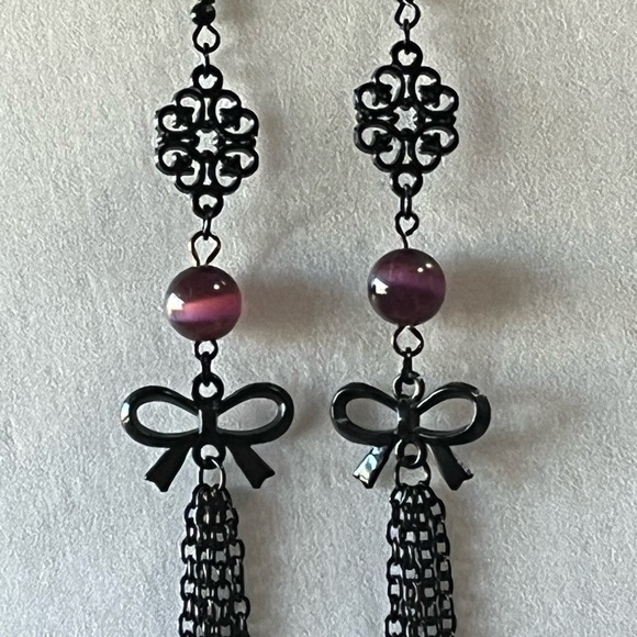Handmade Jewelry - Handmade intricate and elegant purple and black dangle earrings